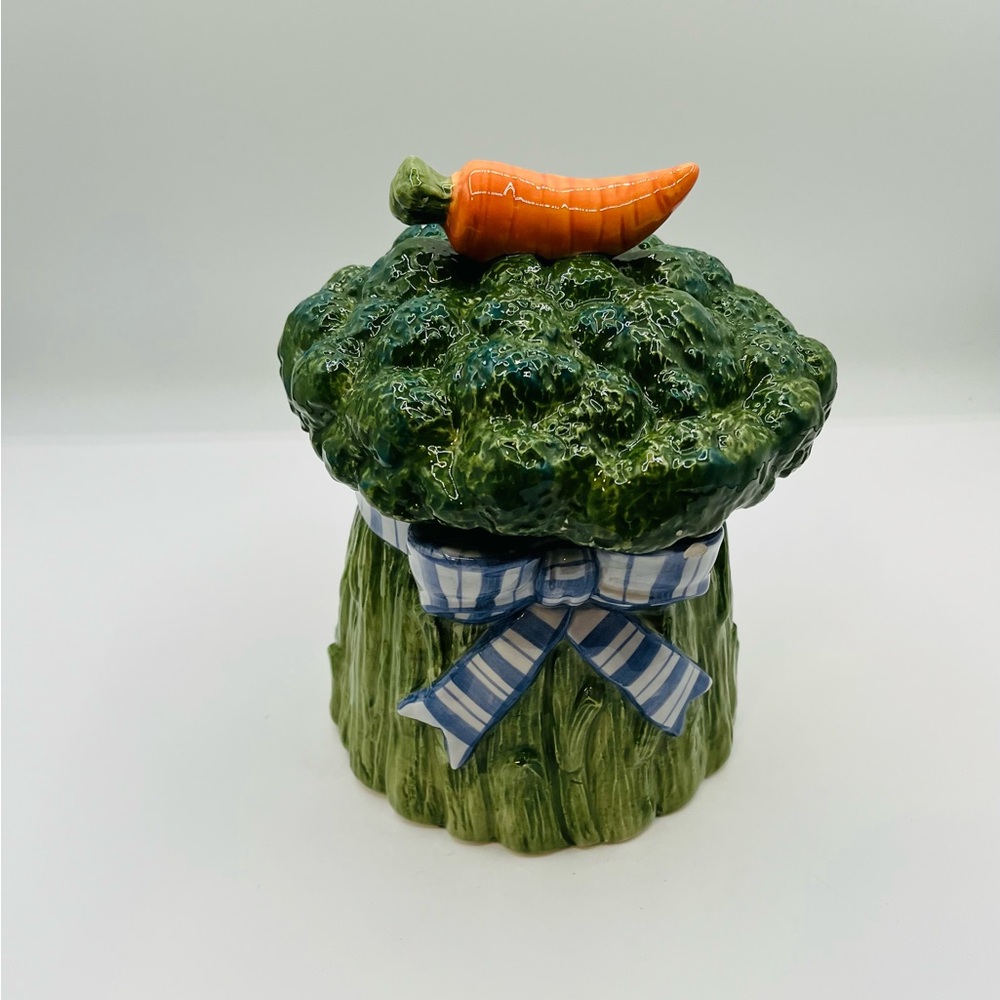 Green Broccoli Ceramic Jar with Carrot Lid Fitz and Floyd ceramic canister